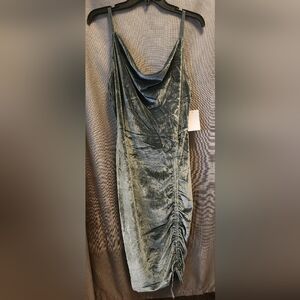 Elegant Velvet Draped Dress XL